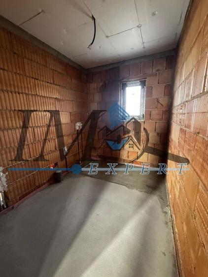 Casa in proces de finisaj de vânzare in Sebeș - 8