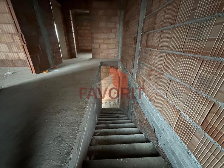 Duplex | Parter + Etaj | Toate utilitatile | Curte generoasa | Garaj | - 9