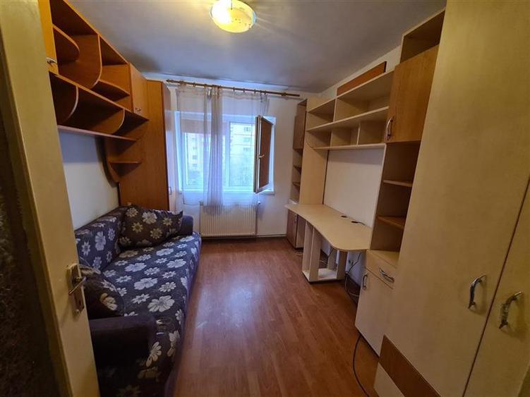 Apartament 3 camere decomandat, etaj intermediar Astra-Carpatilor - 6