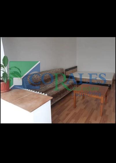 Disponibil imediat. Model mare. Mobilat si utilat - 1