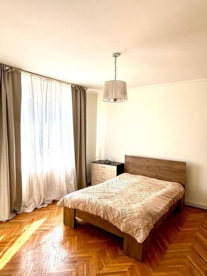 **Închiriere apartament 2 camere – zonă centrală, Plopilor, Cluj-Napoca** - 1