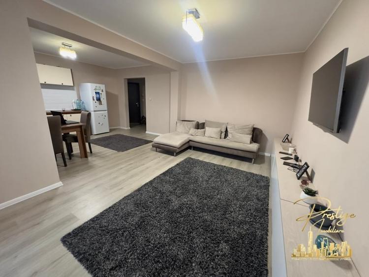Apartament AN cu 3 camere de vanzare zona Lacul Rosu,Rogerius - Oradea - 2
