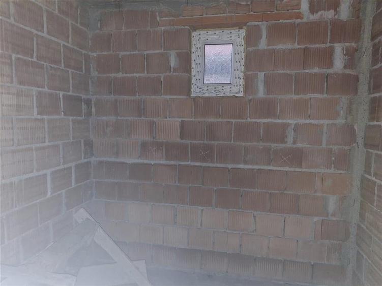 Casa individuala 5 camere 2 bai pivnita 380mp teren in Cisnadie - 3