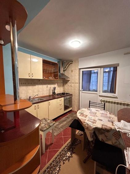 Apartament cu 2 camere semidecomandat în Obcini
