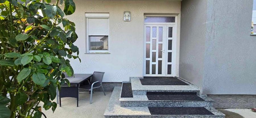 Casa 4 camere de vanzare, Sanmartin, zona str Carmel - 3