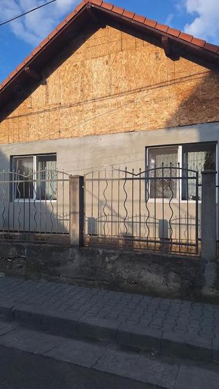 Vand casa in zona vitro detali la nr sau - 1