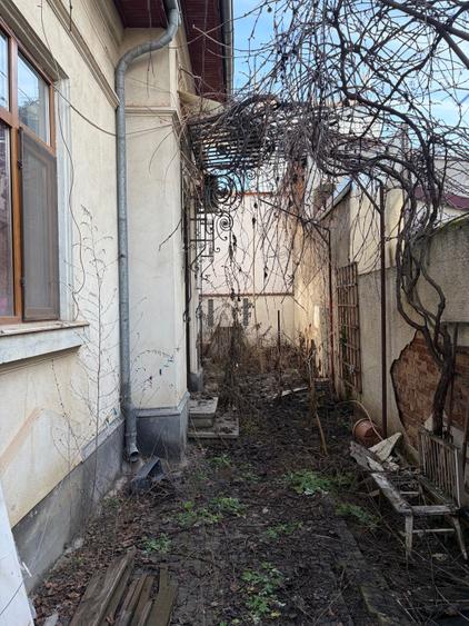 Dorobanti, Calea Floreasca, casa S+P+E+Pod, 302 mp construiti, teren 289 mp, - 3