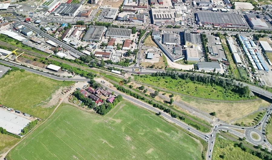 Teren intravilan cu PUZ - 5