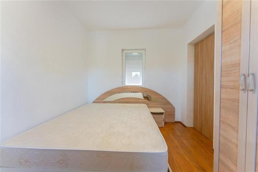 Vila noua, terasa, curte, garaj, cadru armonios, Sanpetru, Brasov - 25