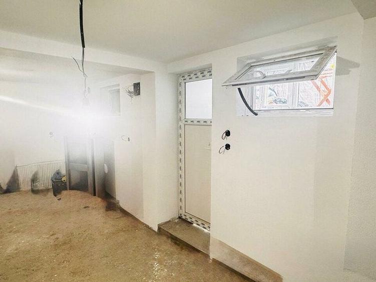 | Casa cu terasa | pentru activitati comerciale | - 3