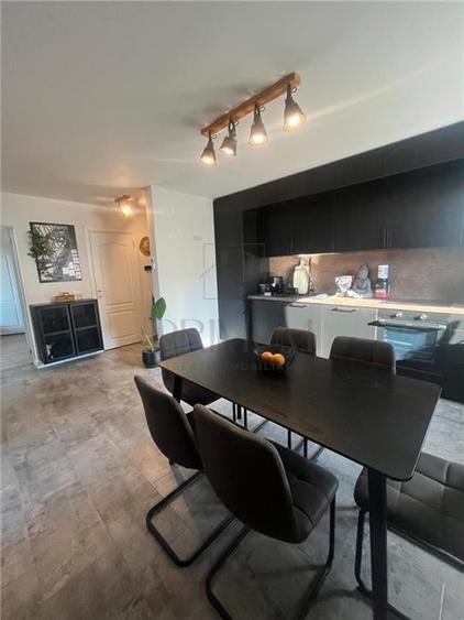 GIROC - 3 CAM - LOC PARCARE - INCALZIRE PARDOASEALA - UTILAT/MOBILAT MODERN - 15