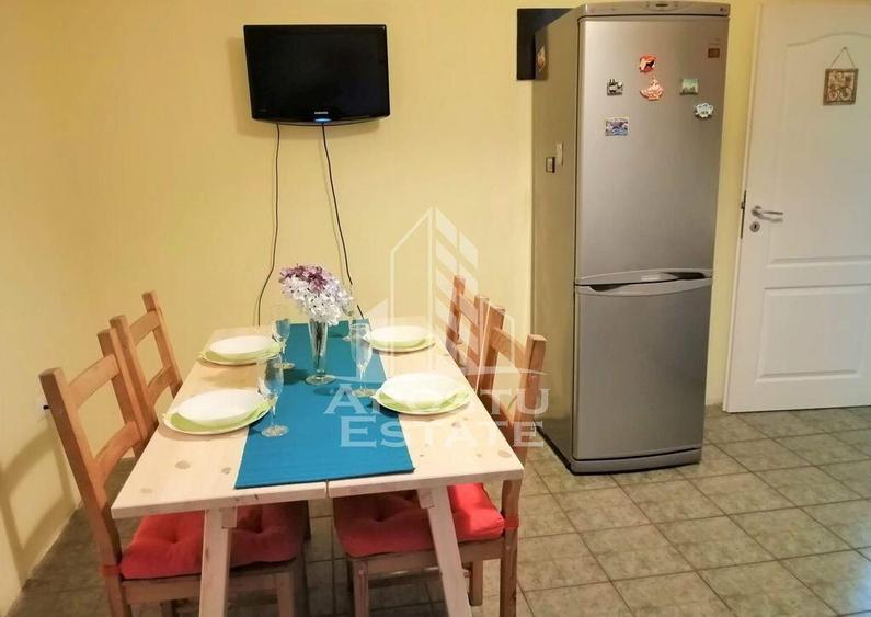 Casa de inchiriat, curte proprie si loc de parcare, zona ... - 3