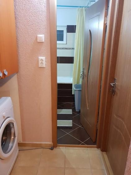 Inchiriez ap.4 camere decomandat, centrala proprie - la 5 min. de metrou Pacii - 14