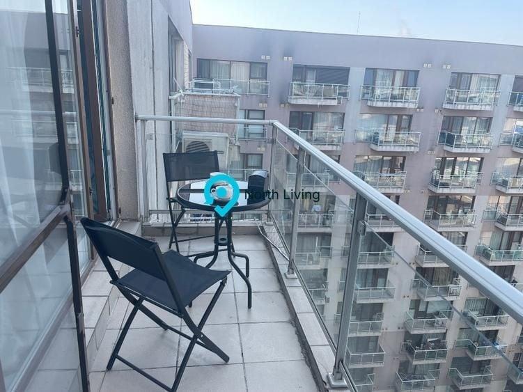 Apartament cu 3 camere decomandat în Titan