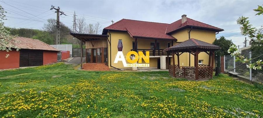 Casa 150 mp Teren 1715 mp Ampoita