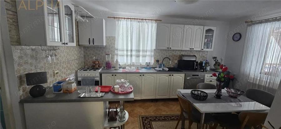 Casa spatioasa cu teren generos si anexe, cu posibilitate de schimb cu apartament 3 sau 4 camere - 18