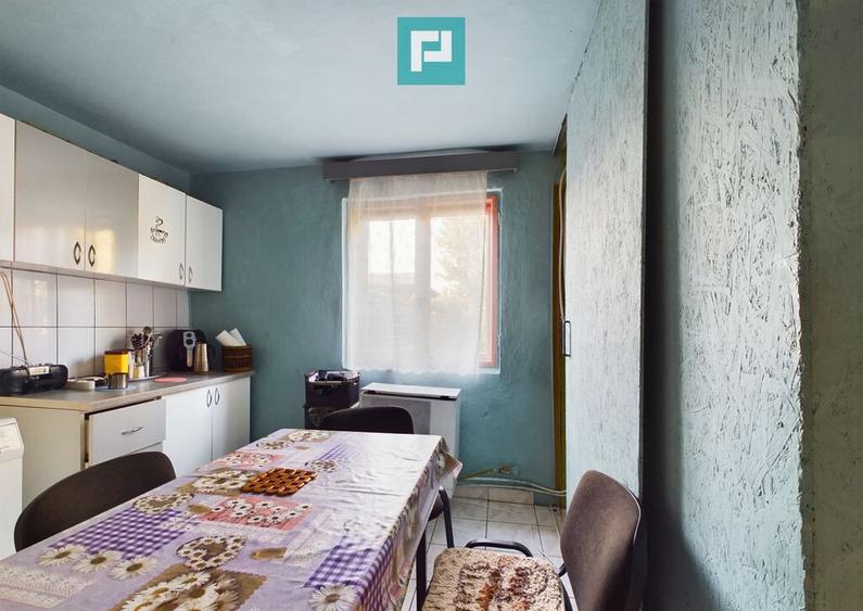 Casa cu 4 camere de vanzare in Sega - 9