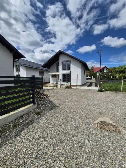 2 Vile/Case noi, de v&acirc;nzare la munte in loc. Breaza - Prahova - 35