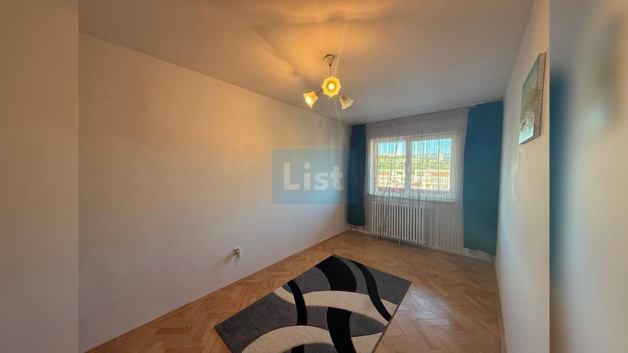 Apartament cu 3 camere semidecomandat în Mănăștur