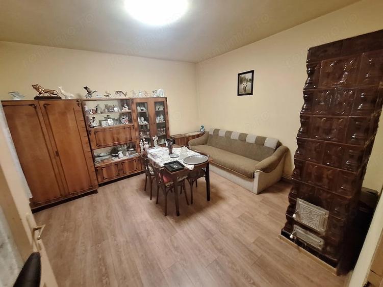 Casă cu 2 camere cu Teren 1495 Mp în Utvin