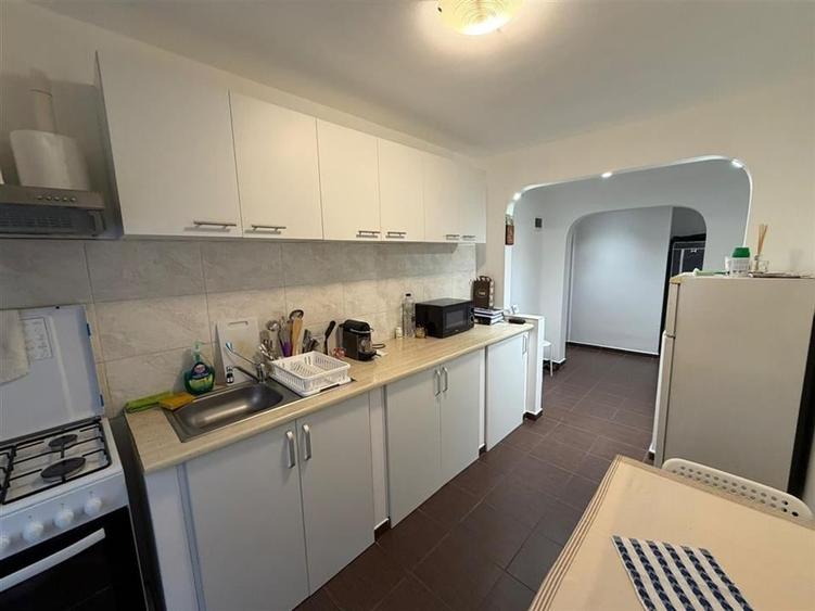 Garsoniera confort 1 , parter, 40mp, mobilata si utilata , B-dul Bucuresti - 5