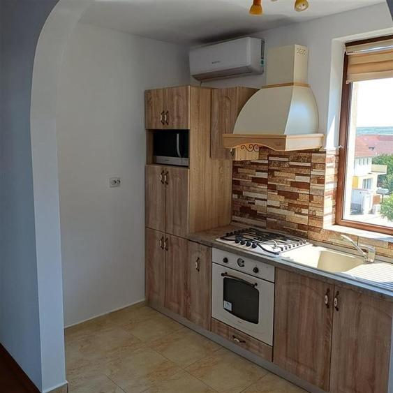 Apartament decomandat 3 camere cu balcon de 17 mp in Selimbar - 5