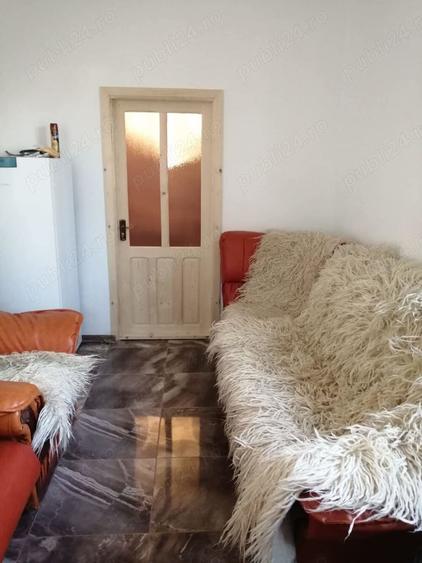 Vand casa cocheta ?i padure - 7