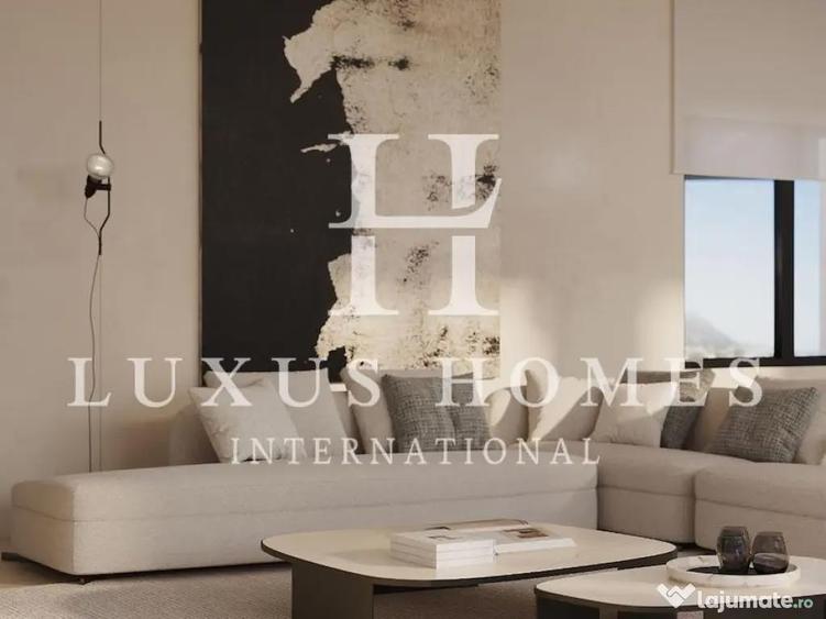 Vila de lux cu piscina mare ?i vedere la mare, situata intr-o sta?iune de golf Arad - 10