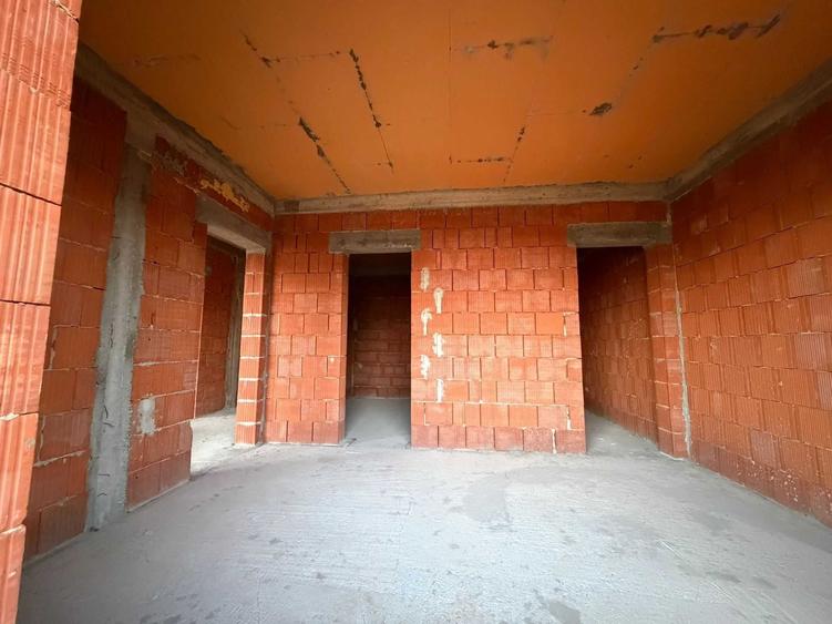 Casă cu 4 camere în Cheriu