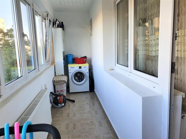 Apartament 3 camere semidec. Titan - 2 balcoane -8 minute metrou- Parcul Titanii - 6