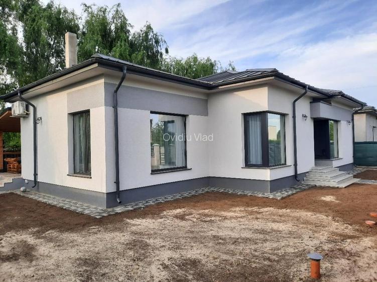 VILA PARTER TOP 4 camere 2 bai placa beton 923mp incalzire pardoseala semineu