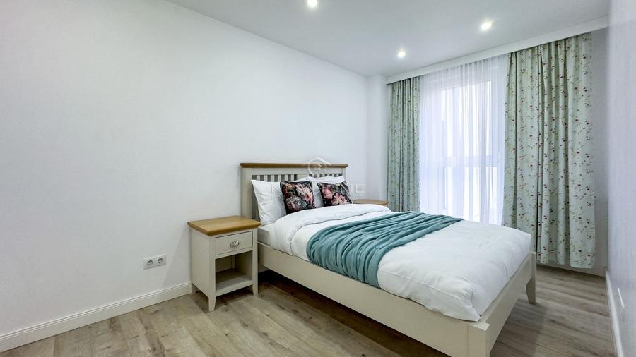 Apartament cu 3 camere de închiriat în zona Centrală - 10