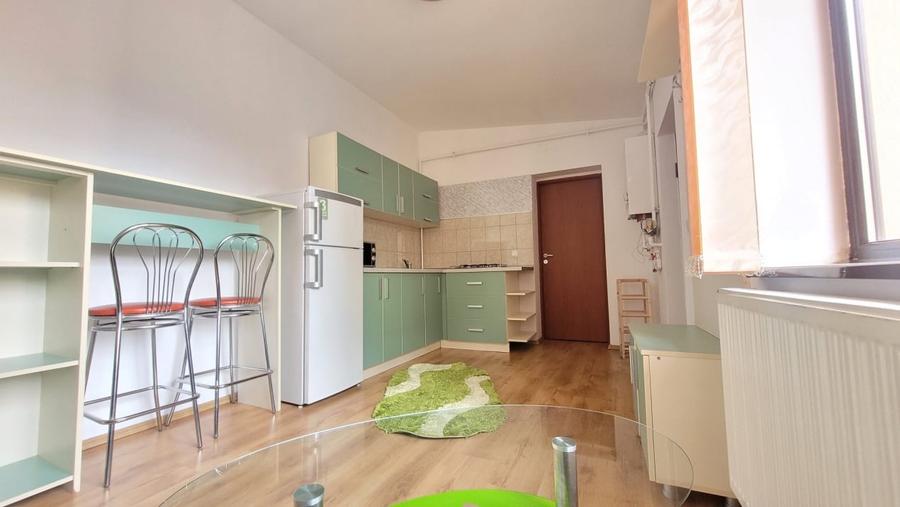 Garsoniera in zona liceului Saguna - 1