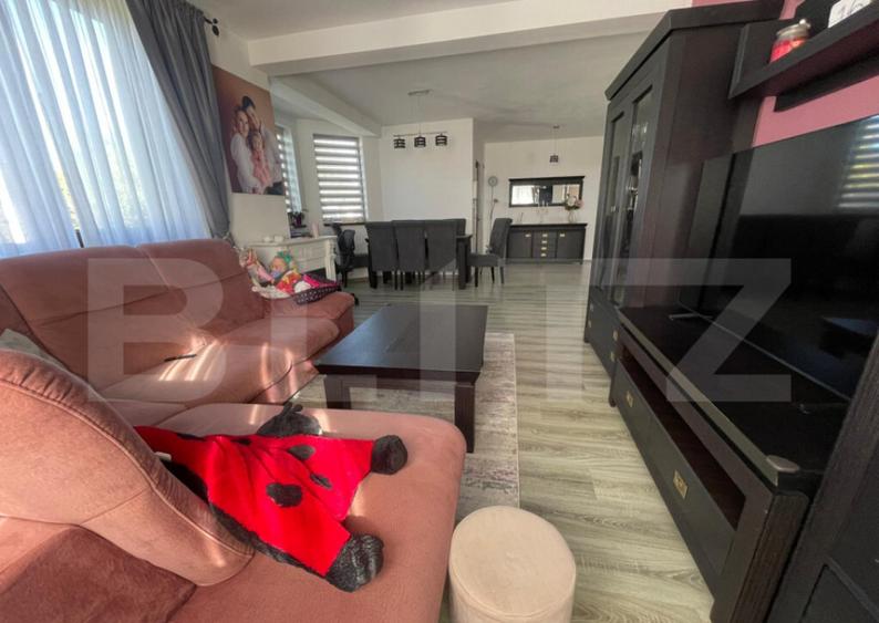 Casa familiala bine compartimentata cu garaj dublu - 18