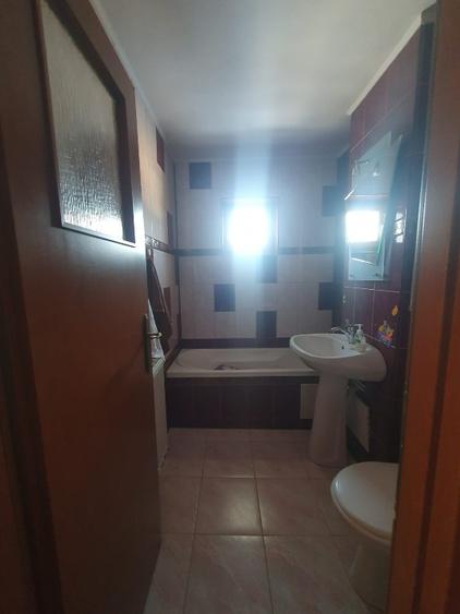 Apartament 3 camere ,decomandat ,etaj 4,  Dorohoi/ Doja - 5