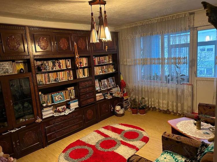 Apartament de vanzare - 4