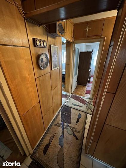 Apartament 4 camere decomandate , etaj 1 , Carpati 2 - 9