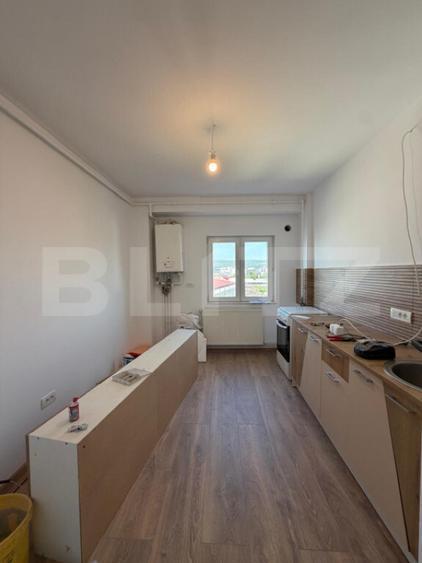 Apartament/ birou cu 3 camere, decomandat, nemobilat, Doroba - 1