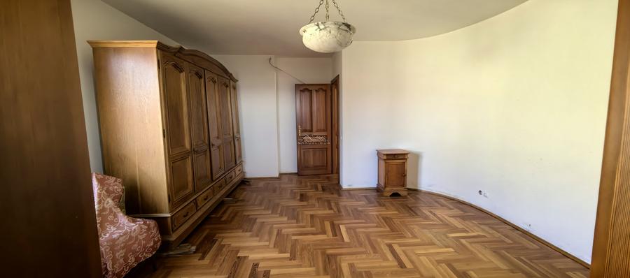 Vila/Pensiune 620mp  , teren generos 3862mp , priveliste de top , neopturata - 13