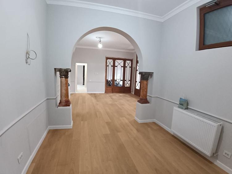 De vanzare apartament 4 camere Lascar Catargiu-Povernei - 1