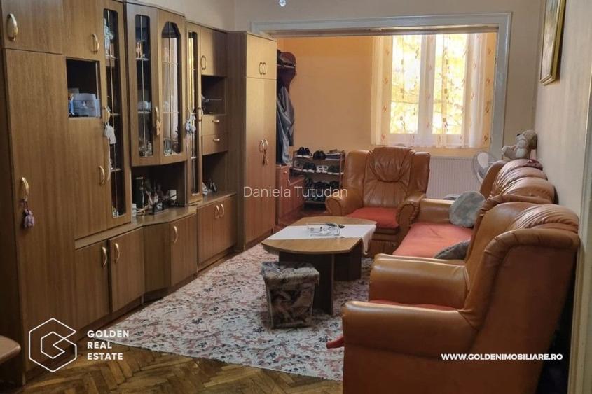Apartament 3 camere din cărămidă, zona Intim, localitatea Lipova Apartament 3 camere din cărămidă, zona Intim, localitatea Lipova
