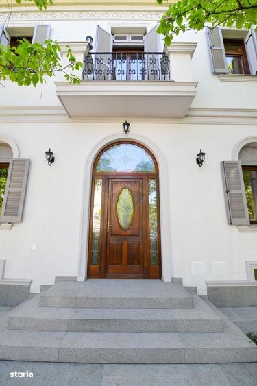Eleganta arhitecturala si rafinament contemporan in zona Cotroceni - 1