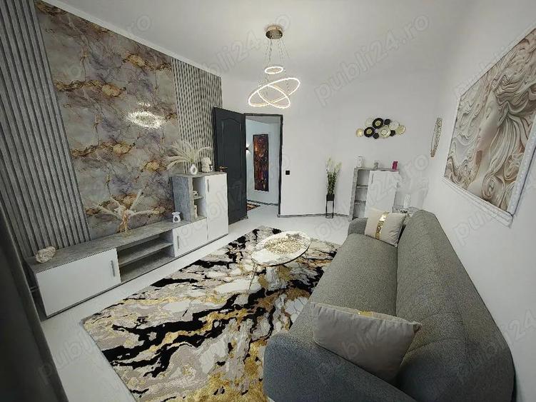 Vand apartament cu 2 camere in Hunedoara, zona OM, parter inalt . Pret 52000 EUR neg - 1