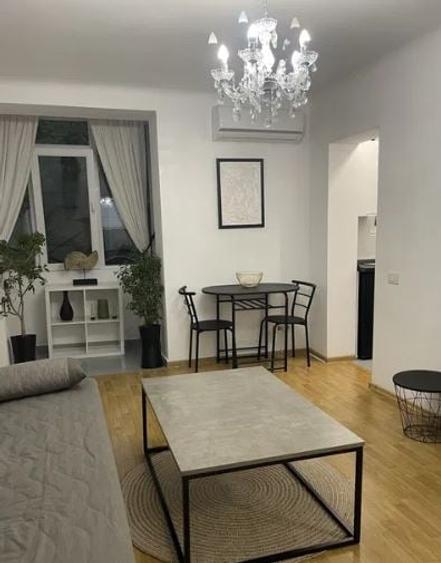 Garsoniera,Floreasca,Dorobanti,bl.reabilitat,et.1/3,Amenajata,Libera - 2