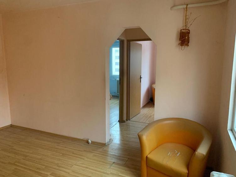 Apartament 3 camere semidecomandat 43 mp Manastur - 2
