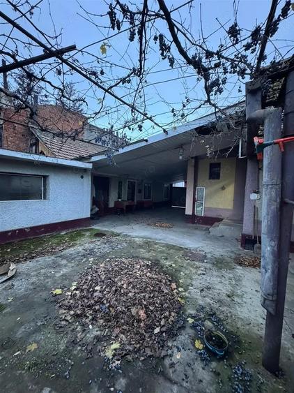 Casa de vanzare zona Velenta - 10