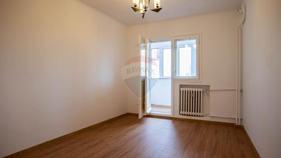 Vanzare apartament 3 camere-renovat, luminos si spatios, zona Iancului - 9