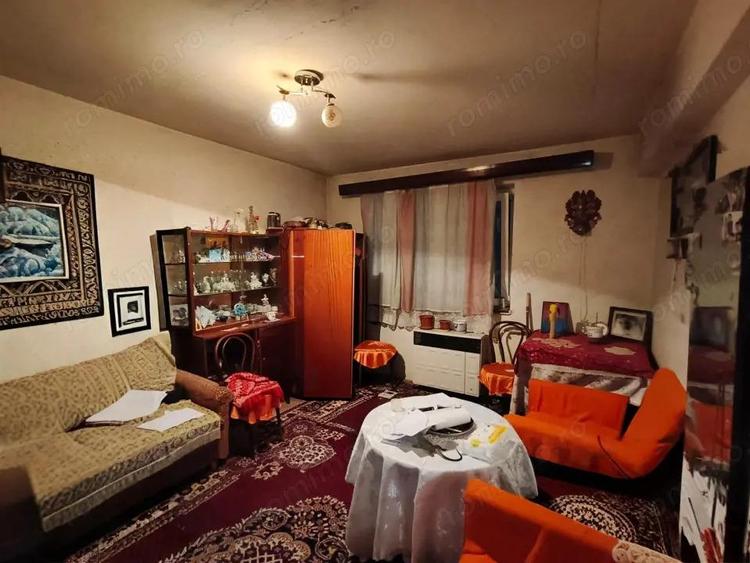 Apartament de vanzare Zona 9 Mai, Targu Jiu, etaj intermediar - 1