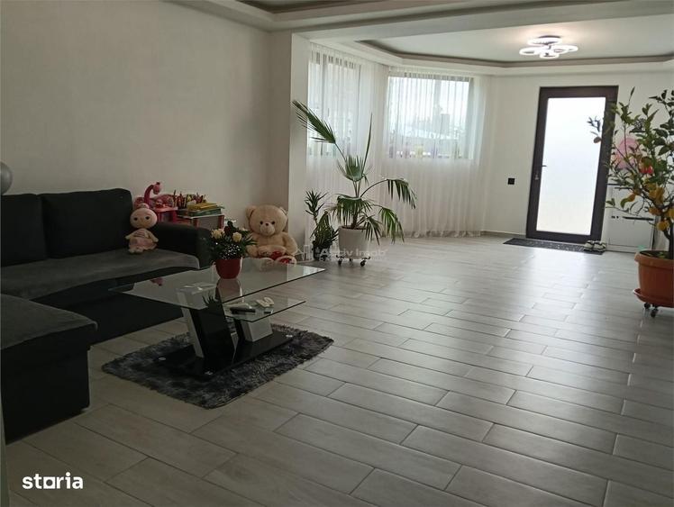 Casa de vanzare cu 6 Dormitoare-Teren 1.100 mp- Popesti-Giurgiu-Poziti - 2
