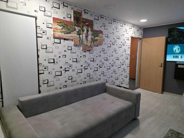 Apartament cu 2 camere decomandat în Exterior Vest